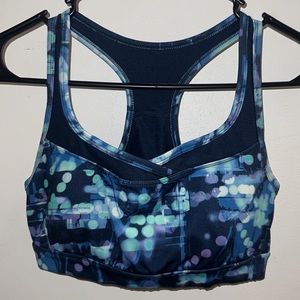 Women’s sports bra